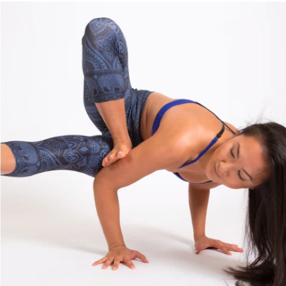 Inner Fire Cropped Leggings - Size 8 - Sacred Elephant - Picture 5 of 9